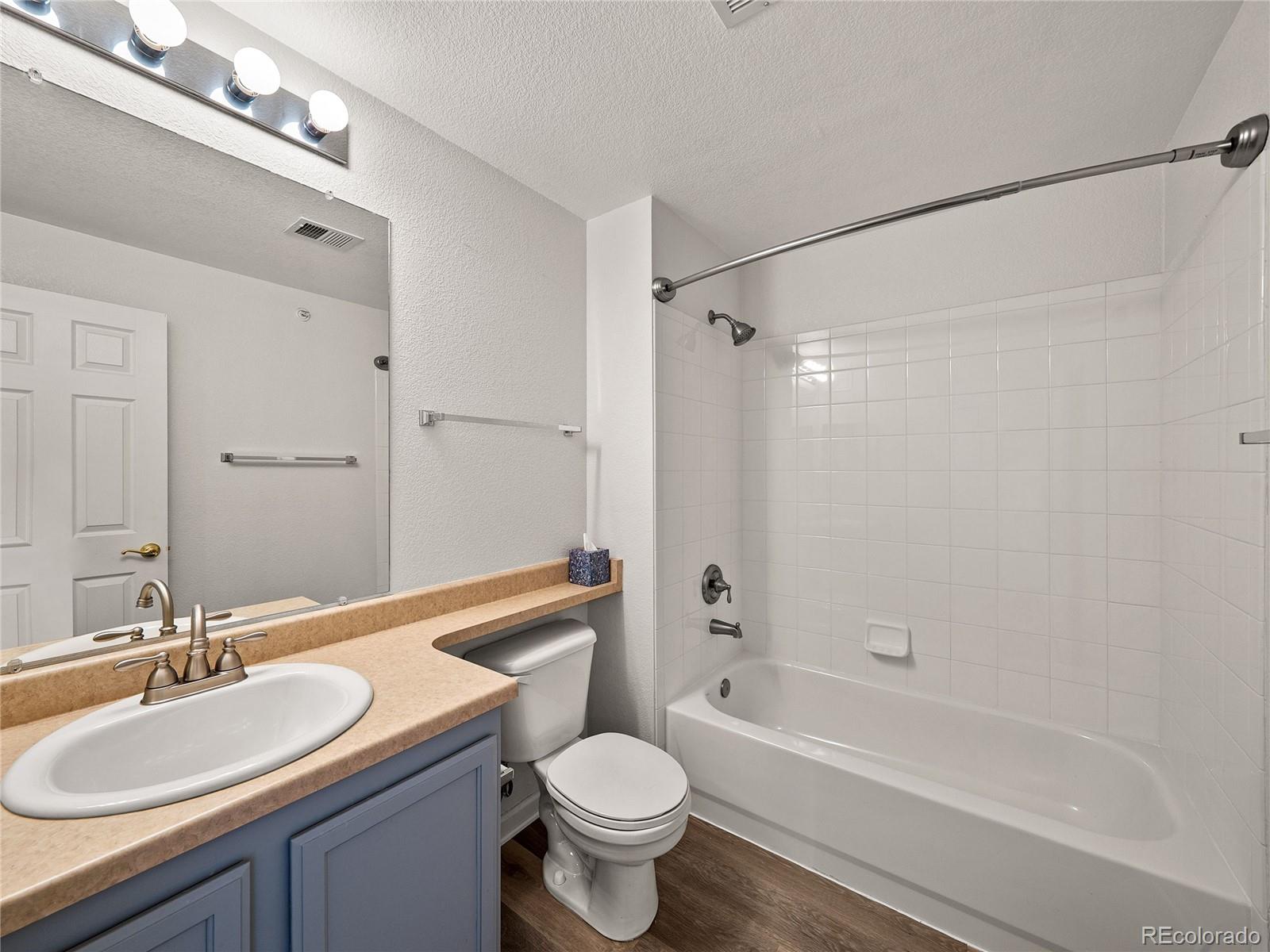 7440 S Blackhawk Street Unit: 306