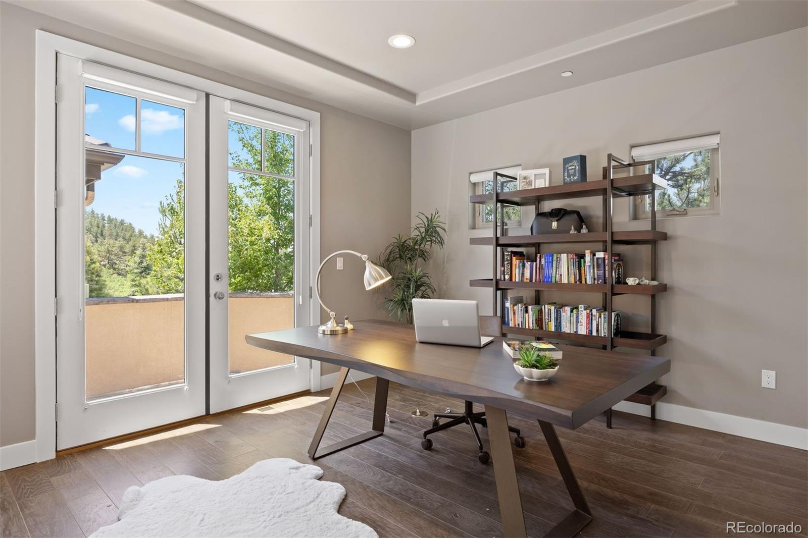 1803 Avenida Del Sol