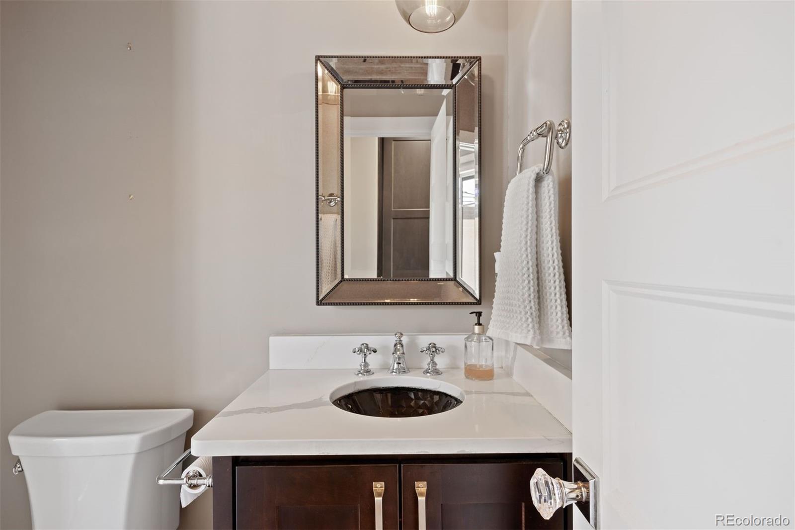 1803 Avenida Del Sol