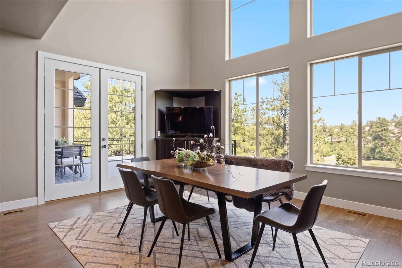 1803 Avenida Del Sol