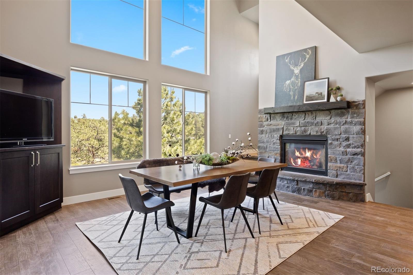 1803 Avenida Del Sol