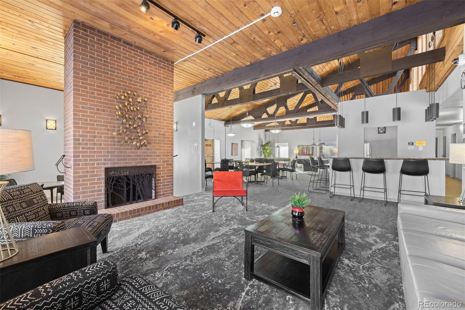 3465 S Poplar Street Unit: 105