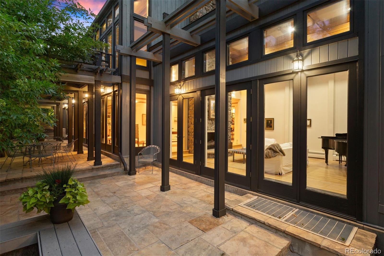 36 CASTLE PINES Drive