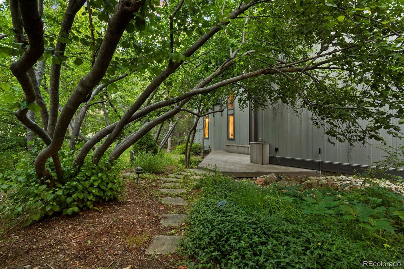 36 CASTLE PINES Drive