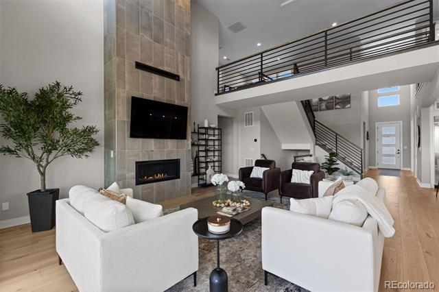 5932 Los Olivas Point