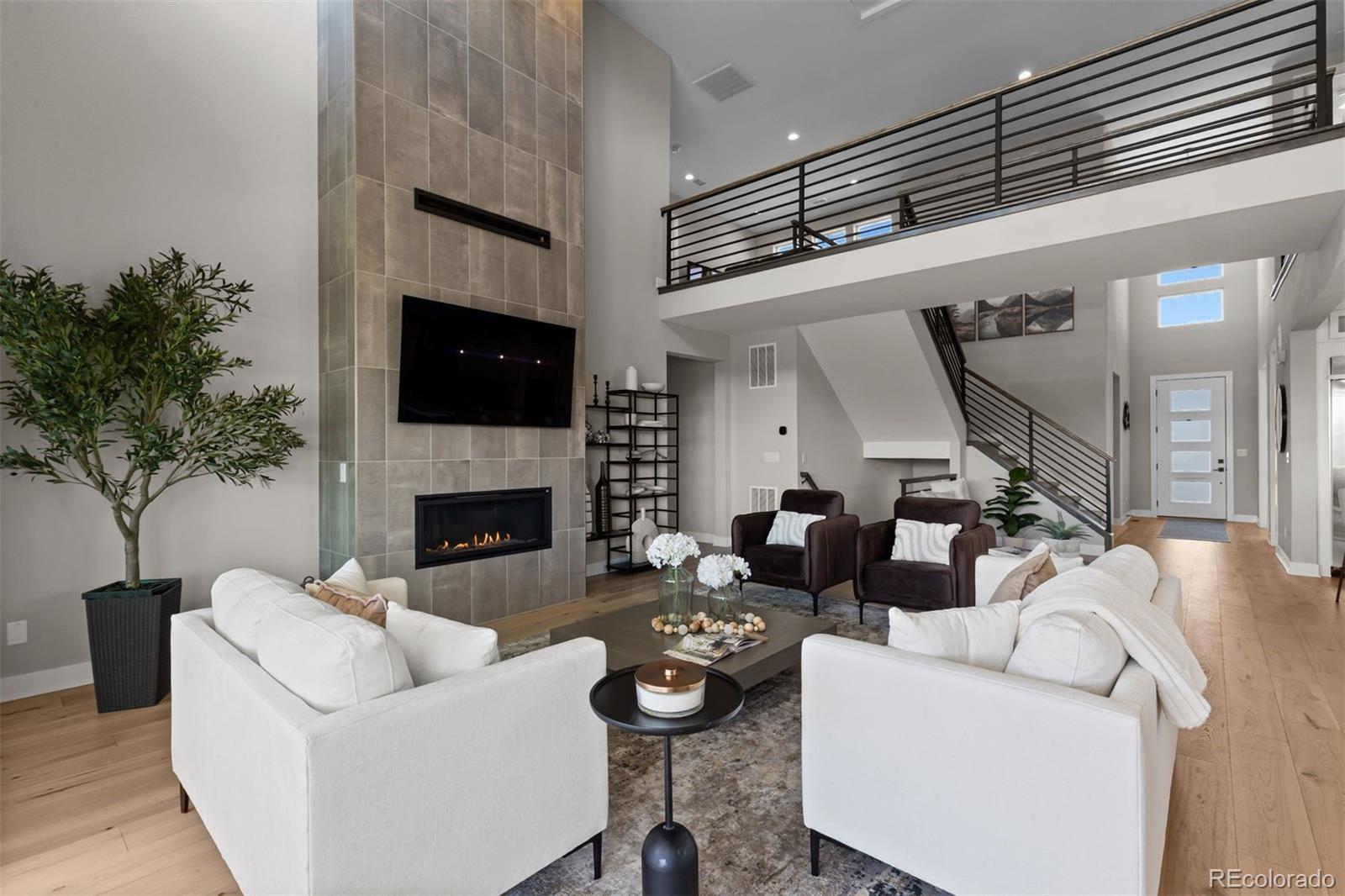 5932 Los Olivas Point