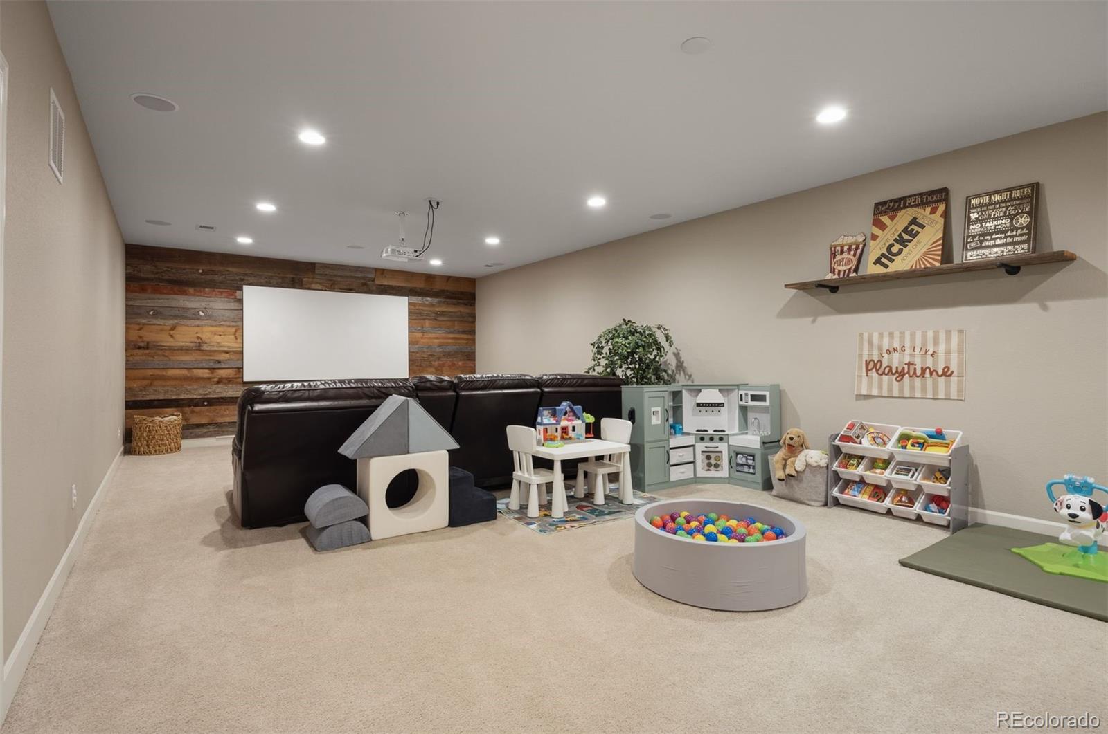 7356 Greenwater Circle