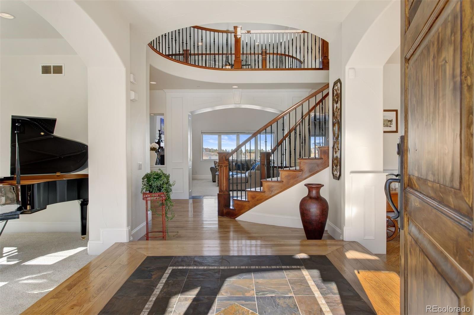 6805 Twisted Oak Drive