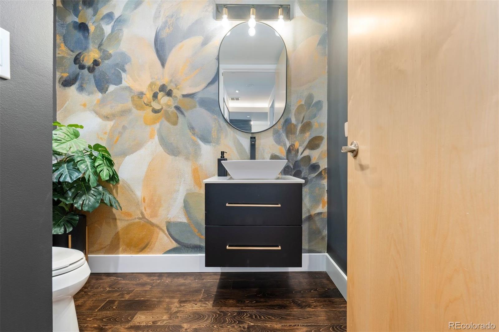 333 S Monroe Street Unit: 211