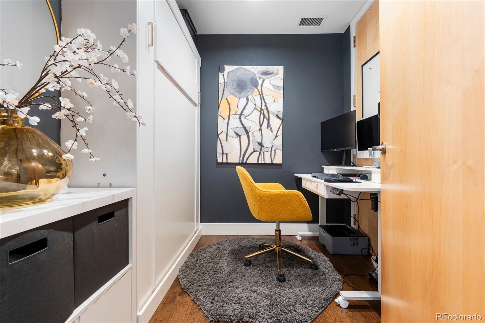 333 S Monroe Street Unit: 211