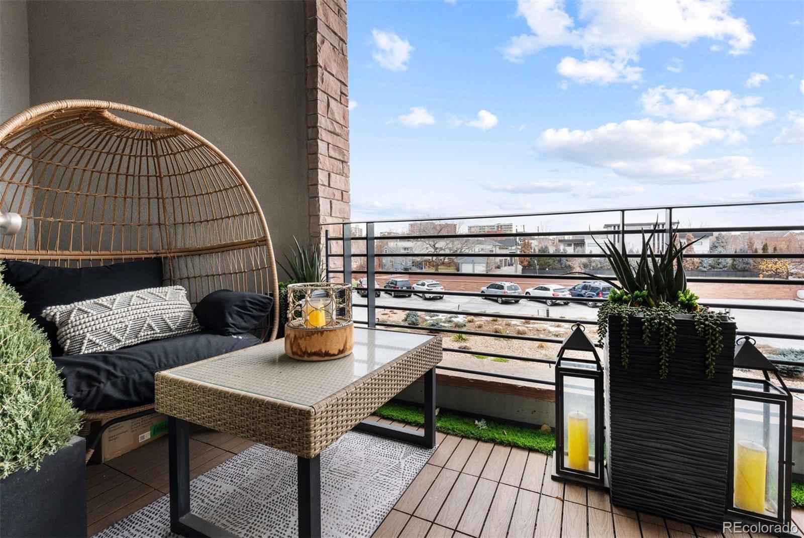 333 S Monroe Street Unit: 211