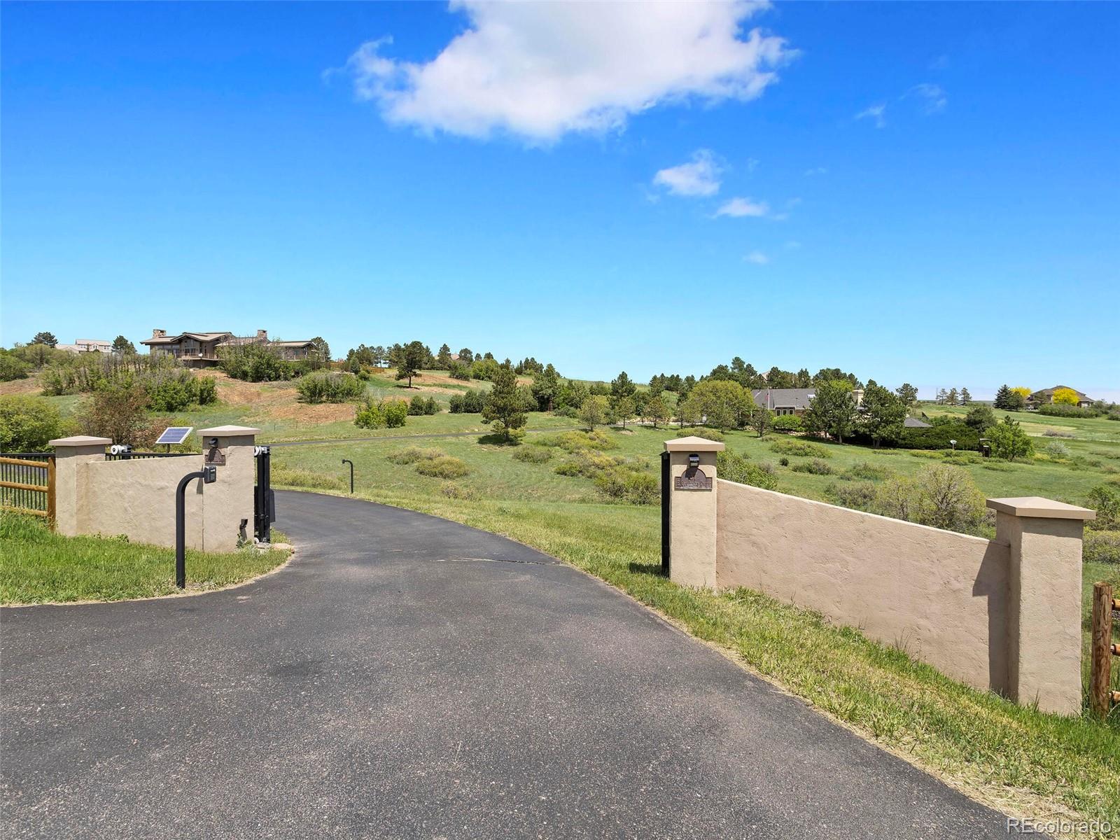 57 E Oak Hills Drive