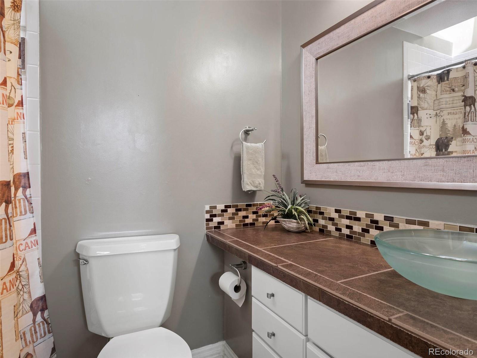 57 E Oak Hills Drive