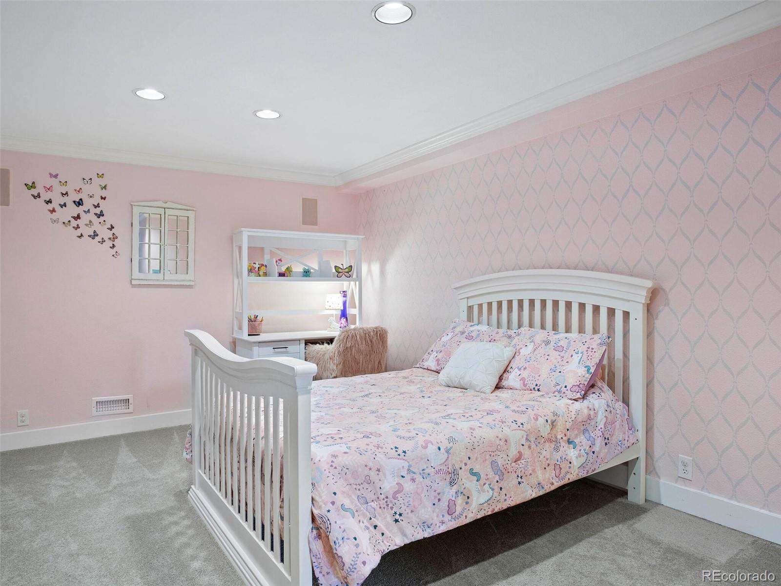 57 E Oak Hills Drive