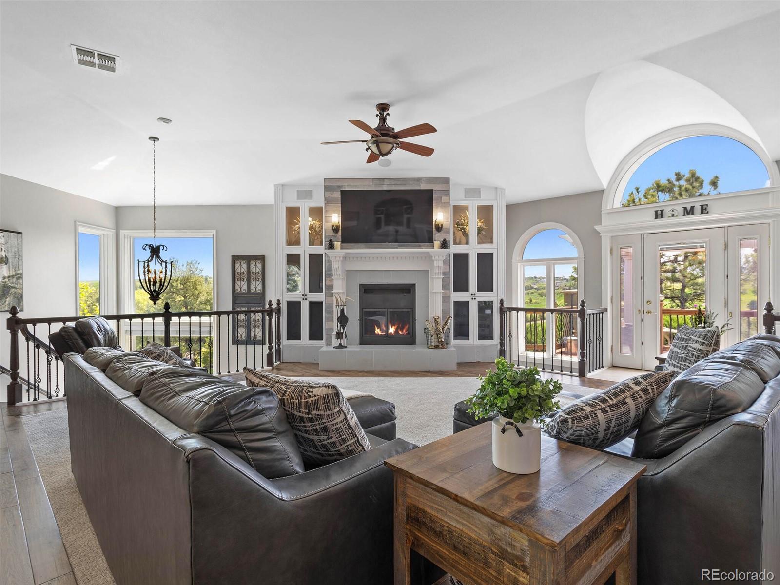 57 E Oak Hills Drive