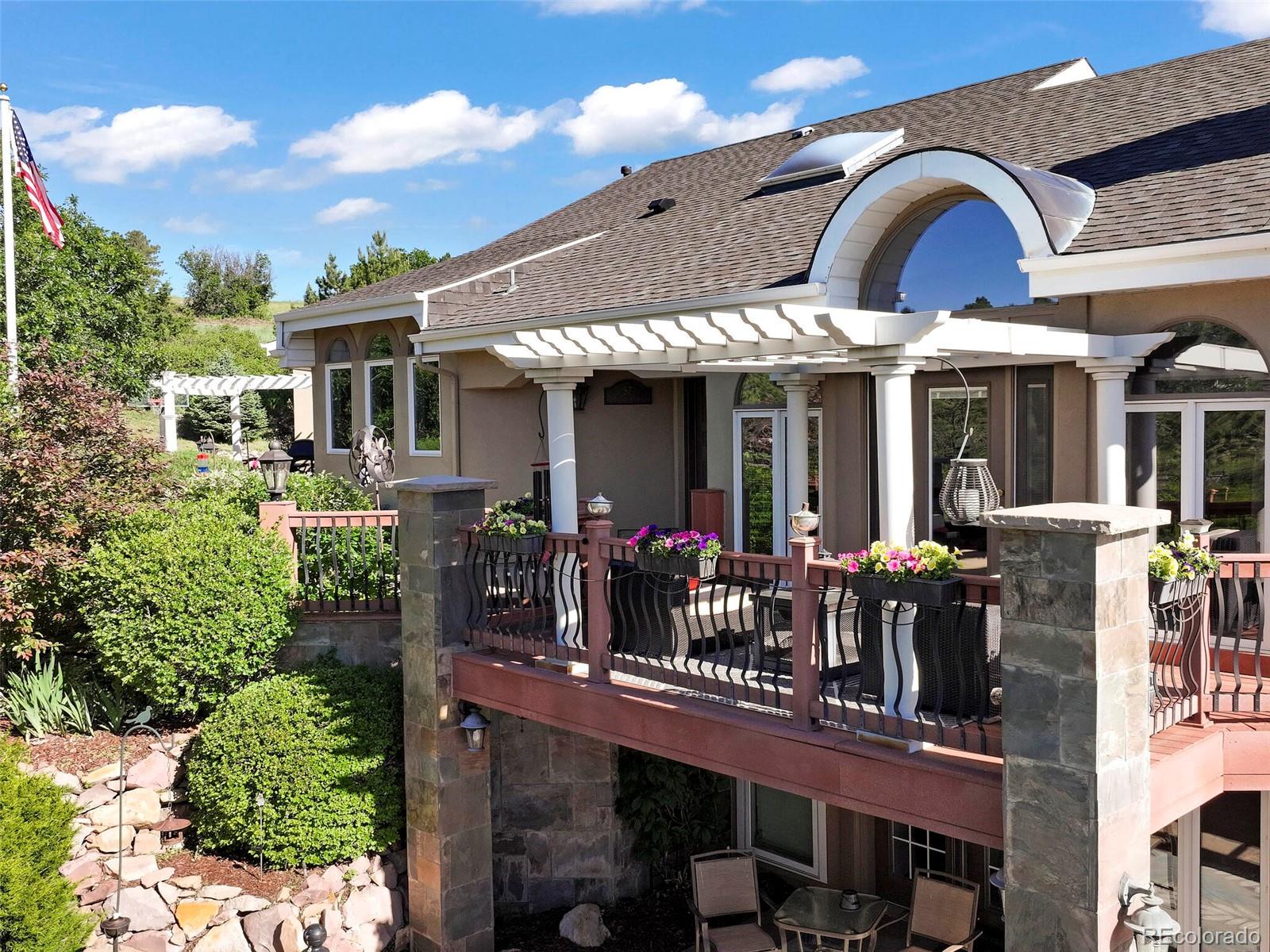 57 E Oak Hills Drive