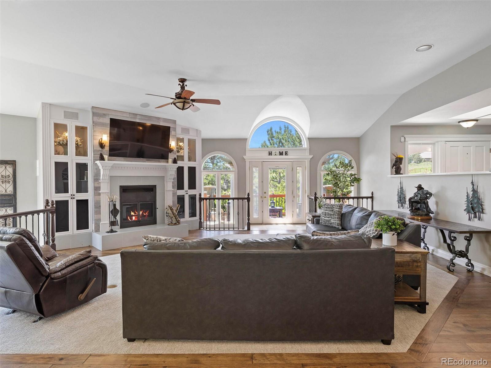 57 E Oak Hills Drive