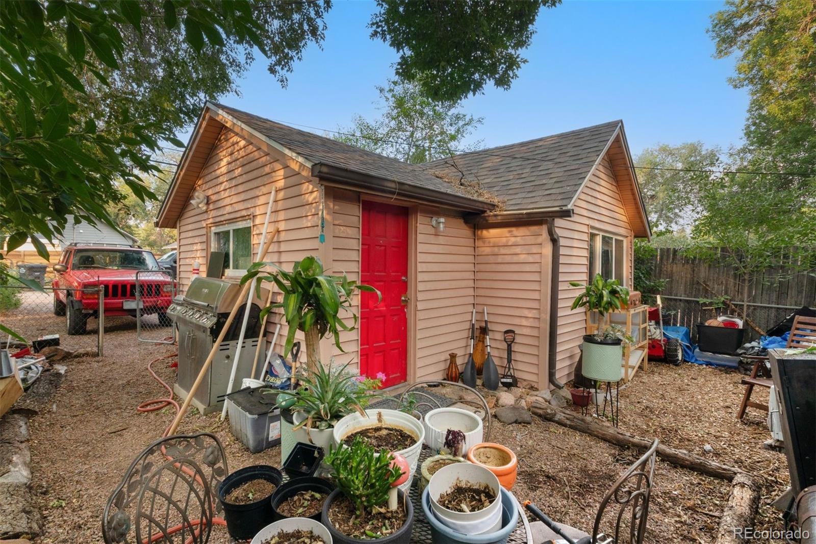 2312 W Platte Avenue