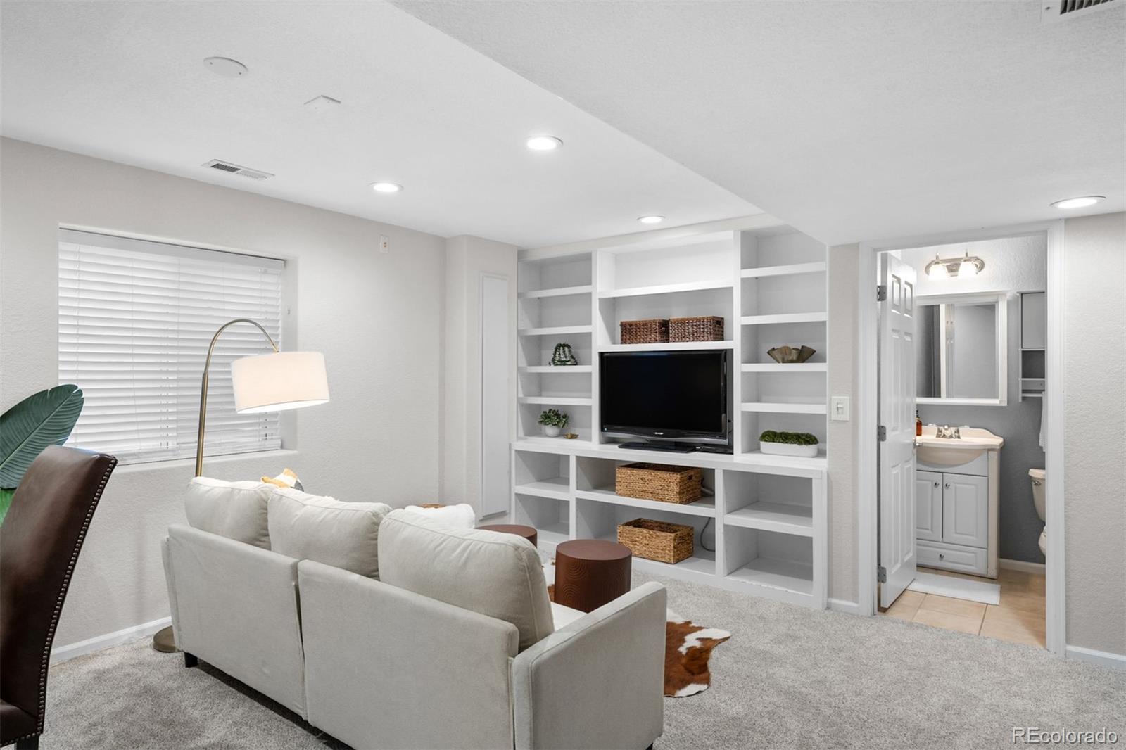 2393 Yosemite Street