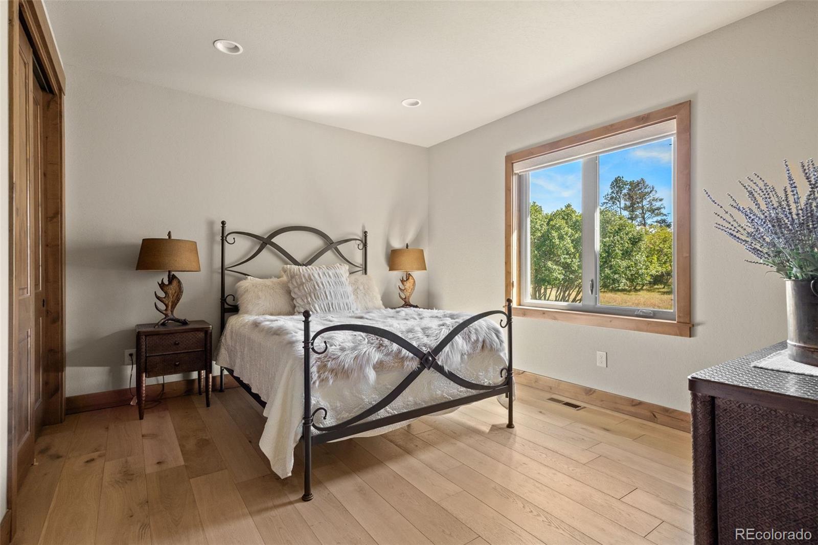 5612 Ponderosa Drive