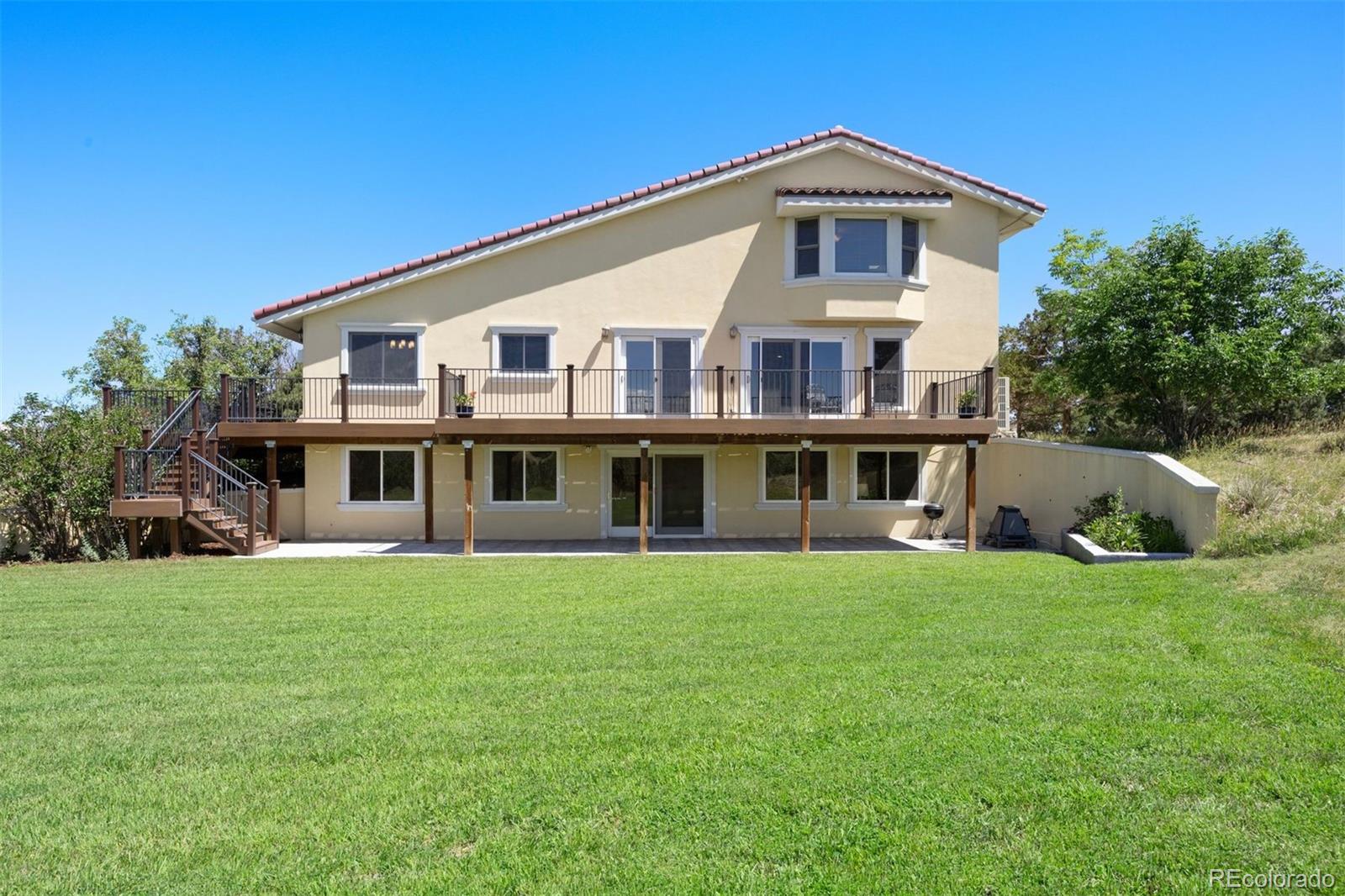 390 Suffolk Lane