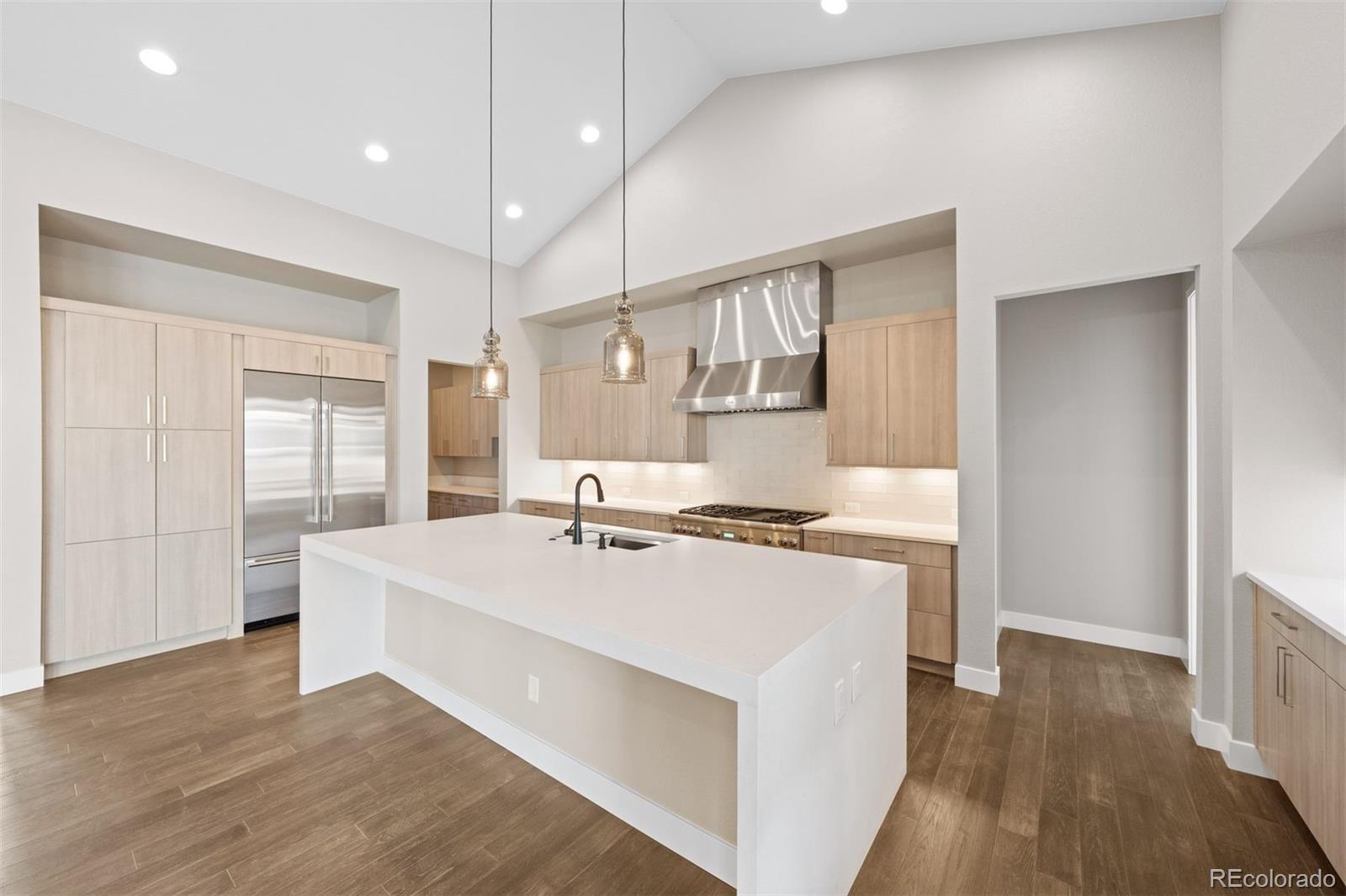 8016 Parnassus Place