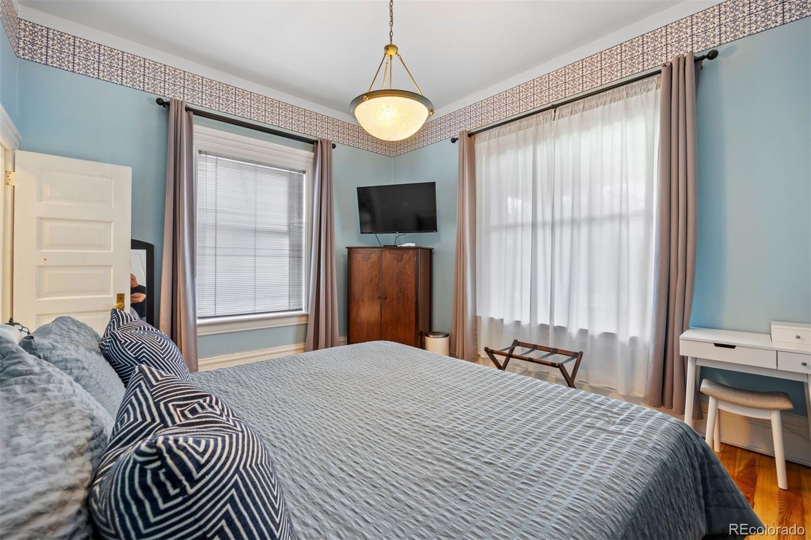 1437 Columbine Street