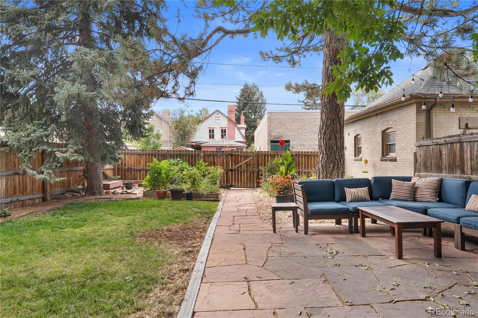 1437 Columbine Street