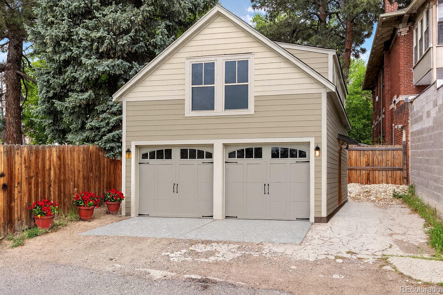 1437 Columbine Street