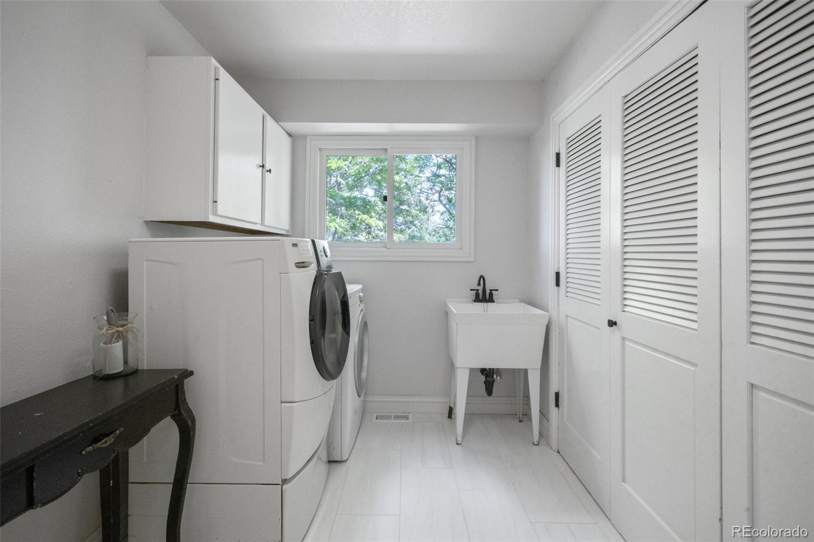 5583 Ponderosa Drive