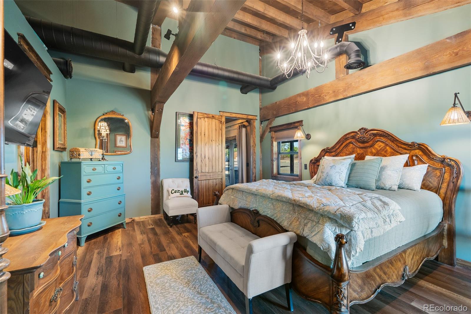 7445 Pinon Heights