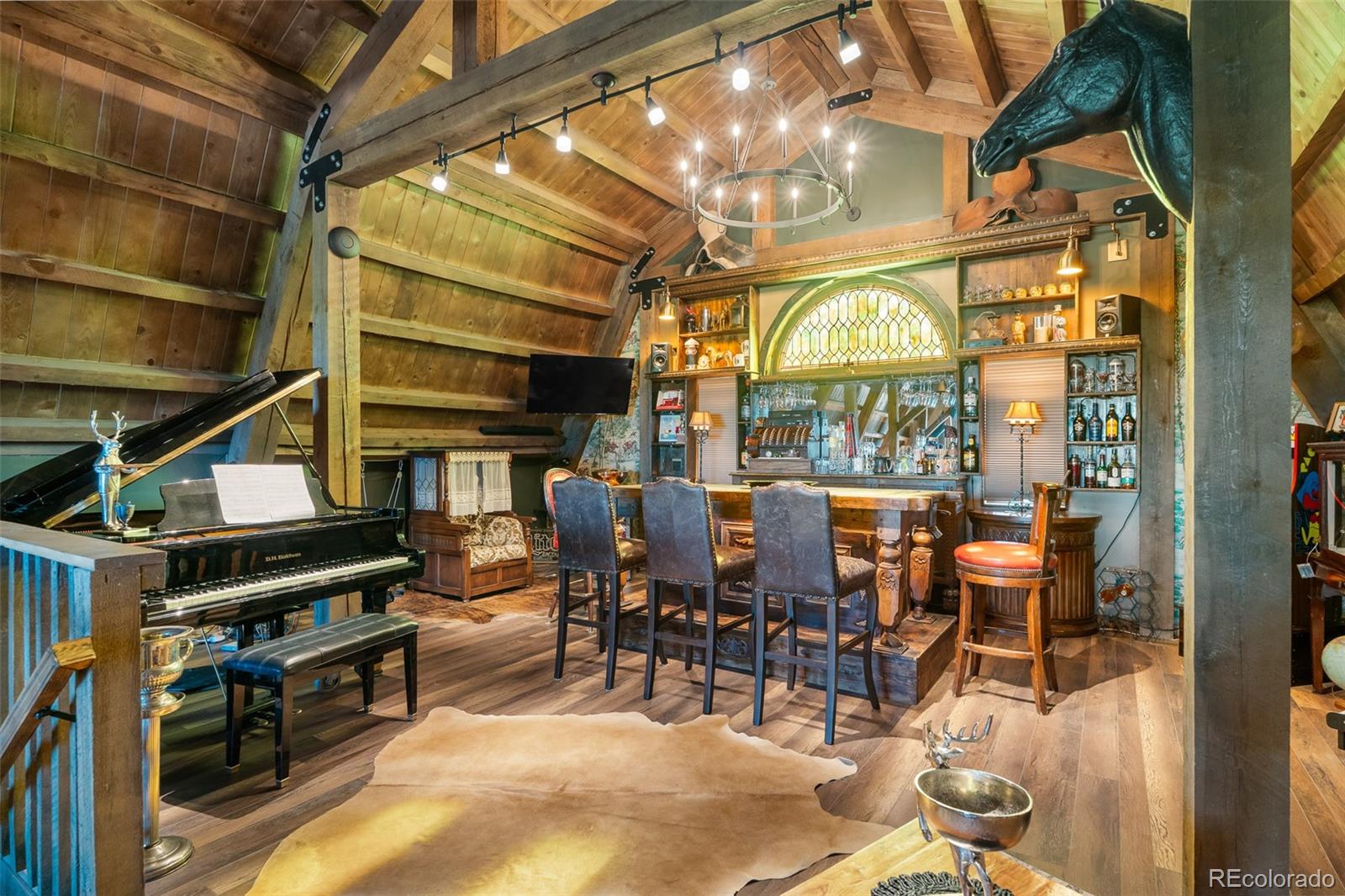 7445 Pinon Heights