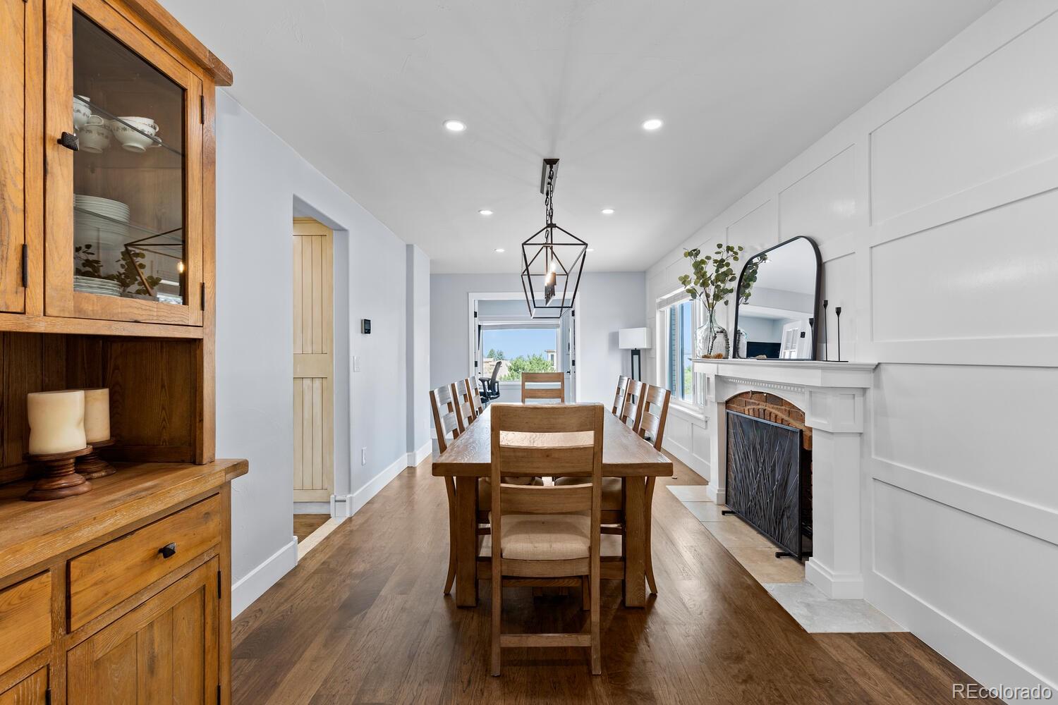 7689 N Sunrise Trail