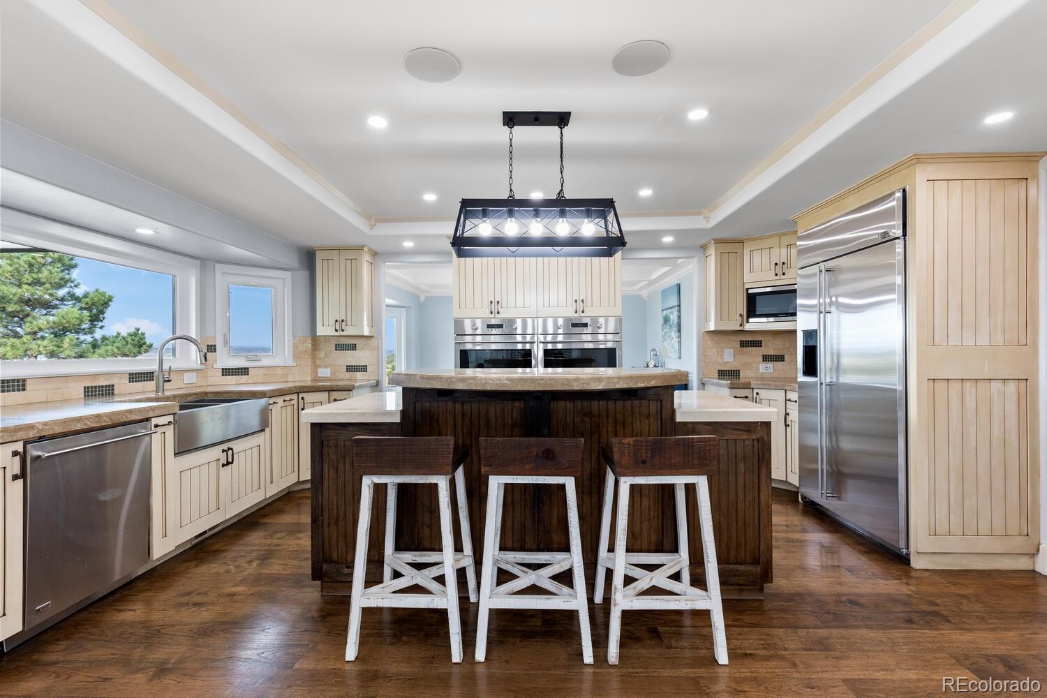 7689 N Sunrise Trail