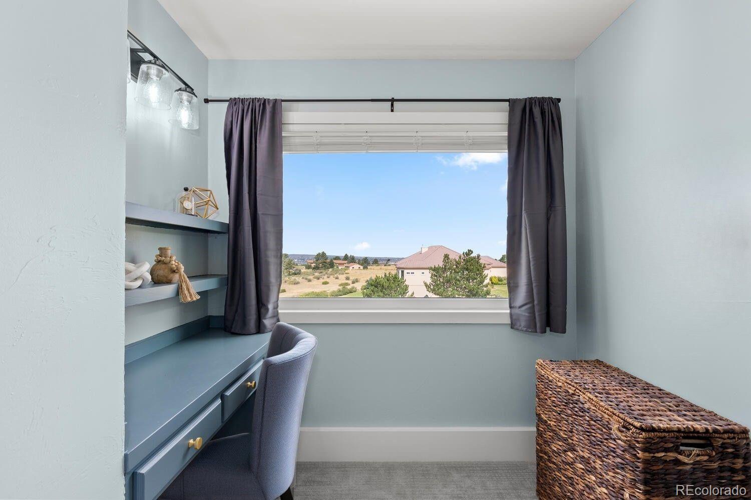 7689 N Sunrise Trail