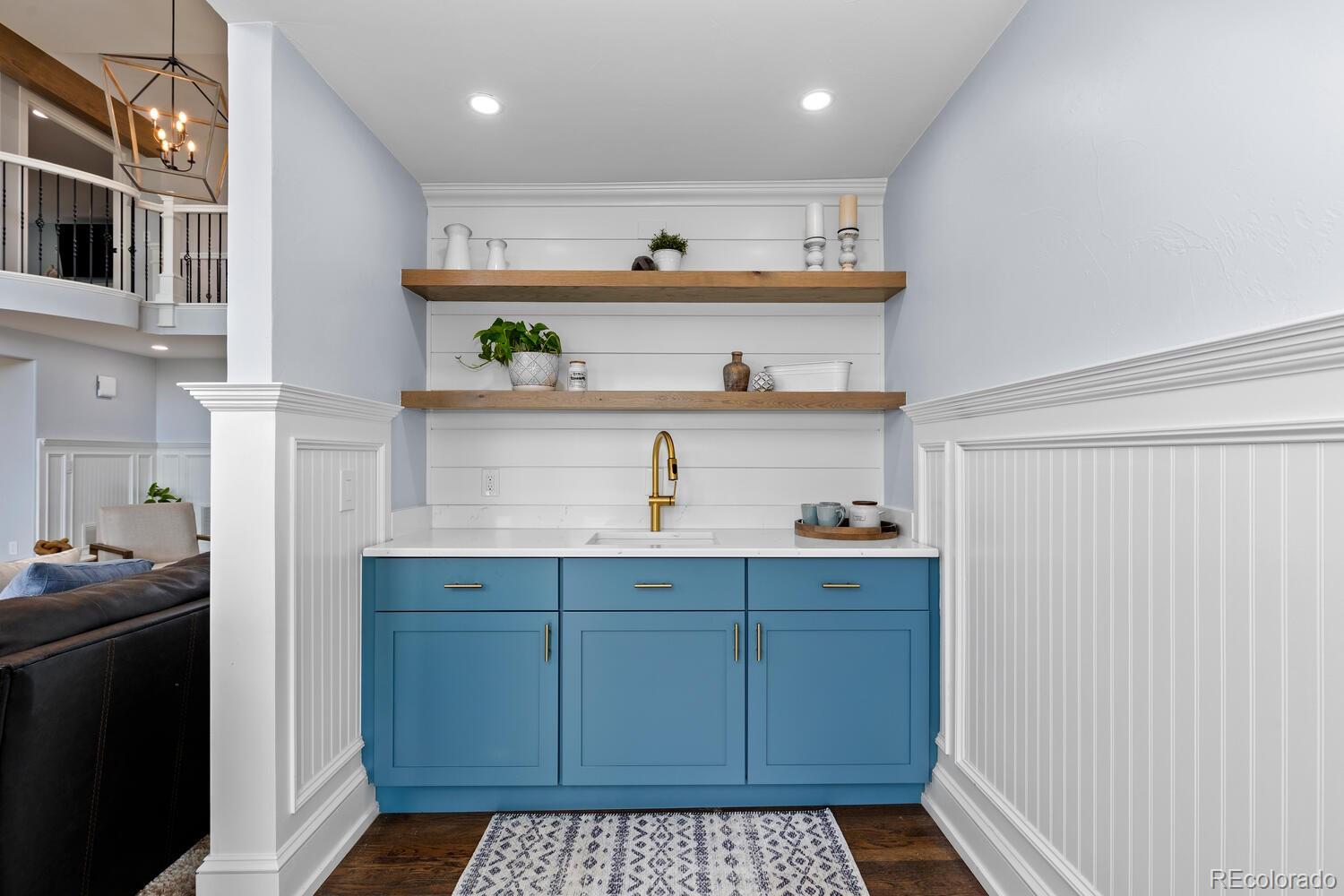 7689 N Sunrise Trail