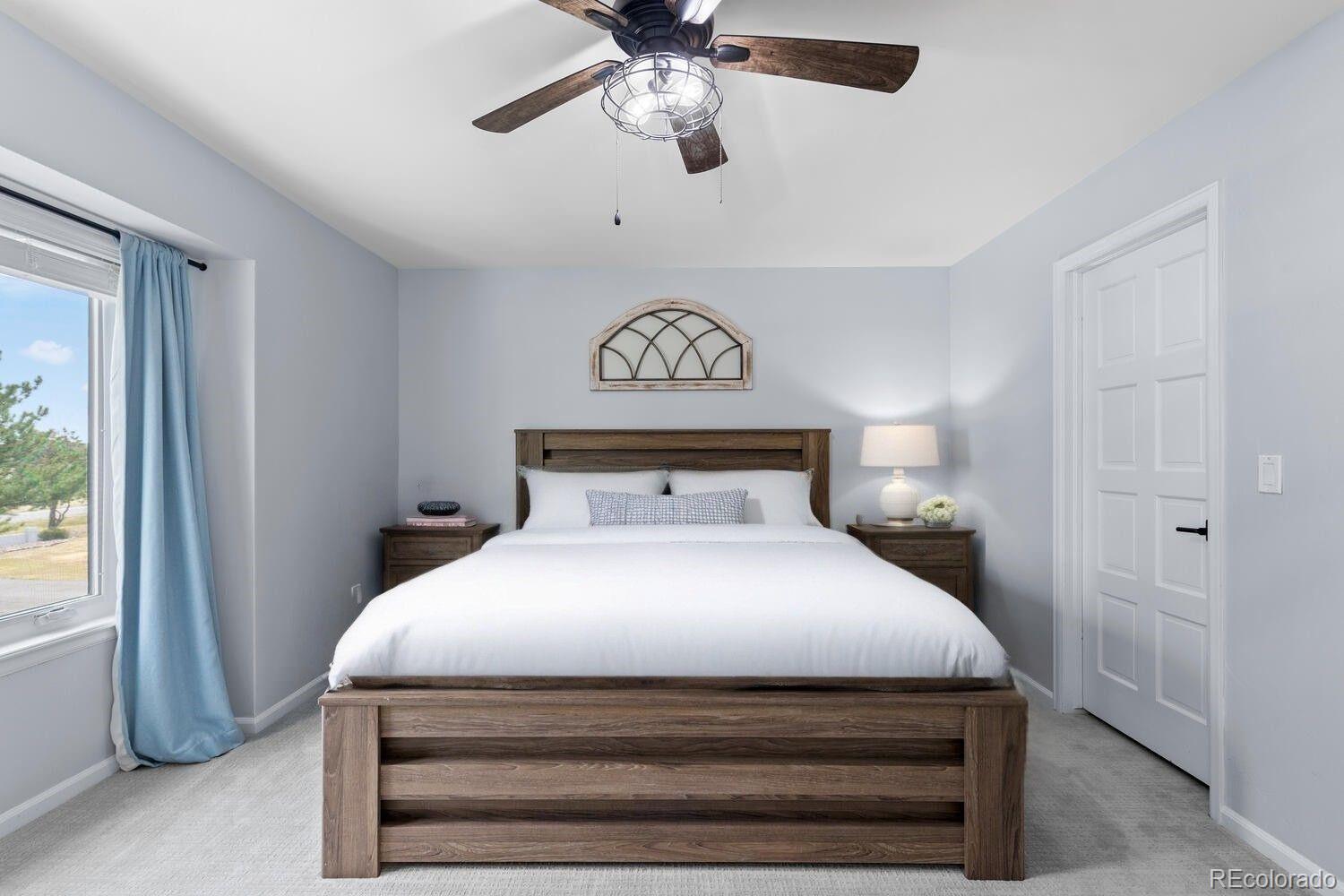 7689 N Sunrise Trail