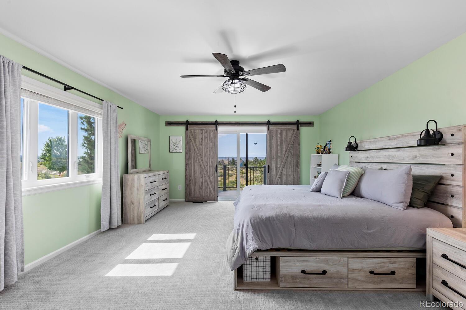 7689 N Sunrise Trail