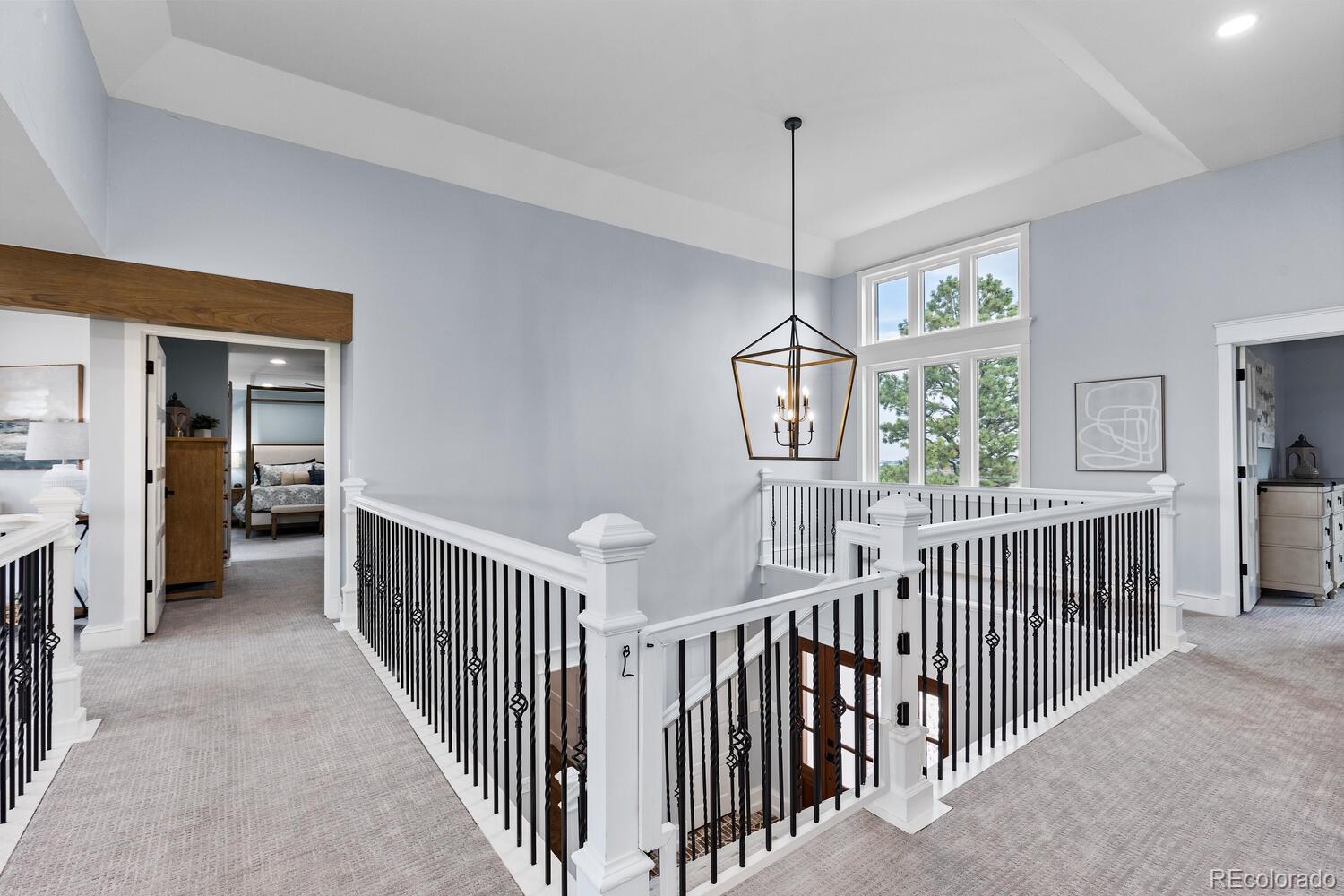 7689 N Sunrise Trail