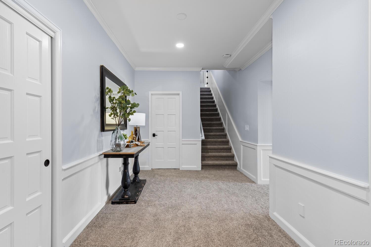 7689 N Sunrise Trail