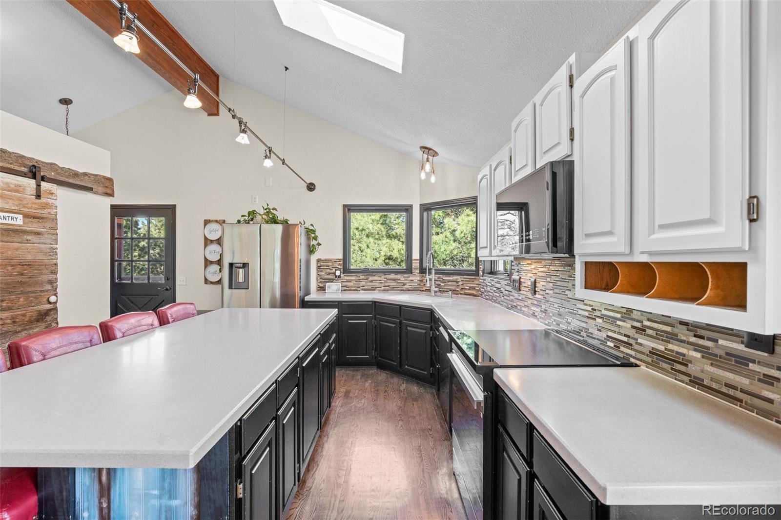 9905 Bayou Ridge Trail