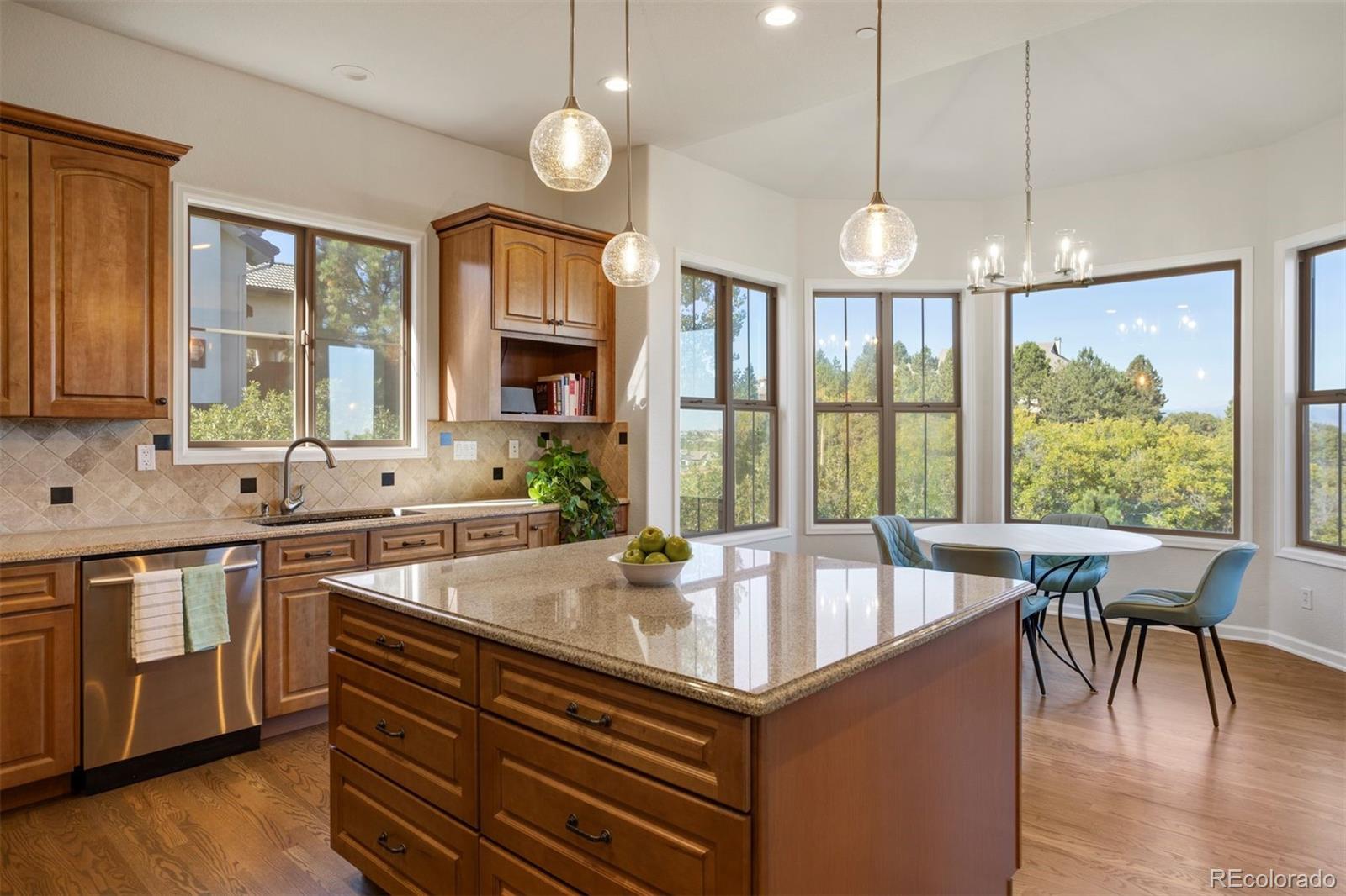 6301 Ellingwood Point Place