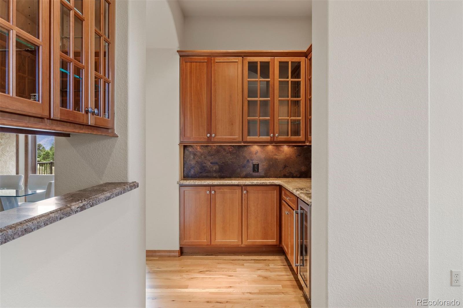 8061 Sugarloaf Road