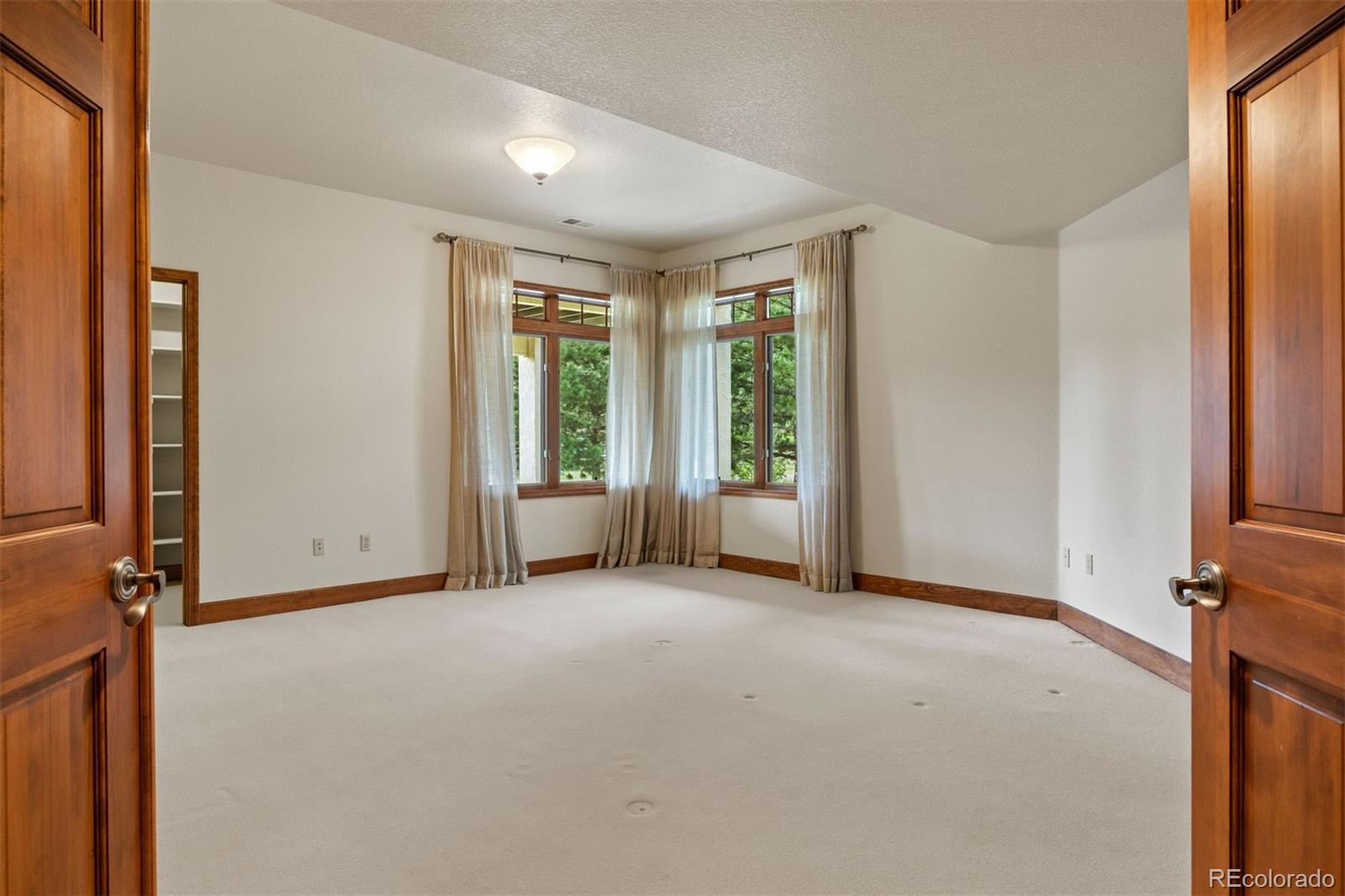 8061 Sugarloaf Road