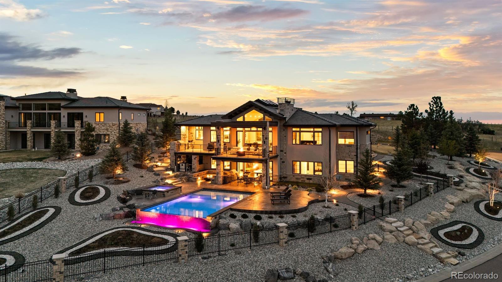 7436 Sapphire Pointe Boulevard