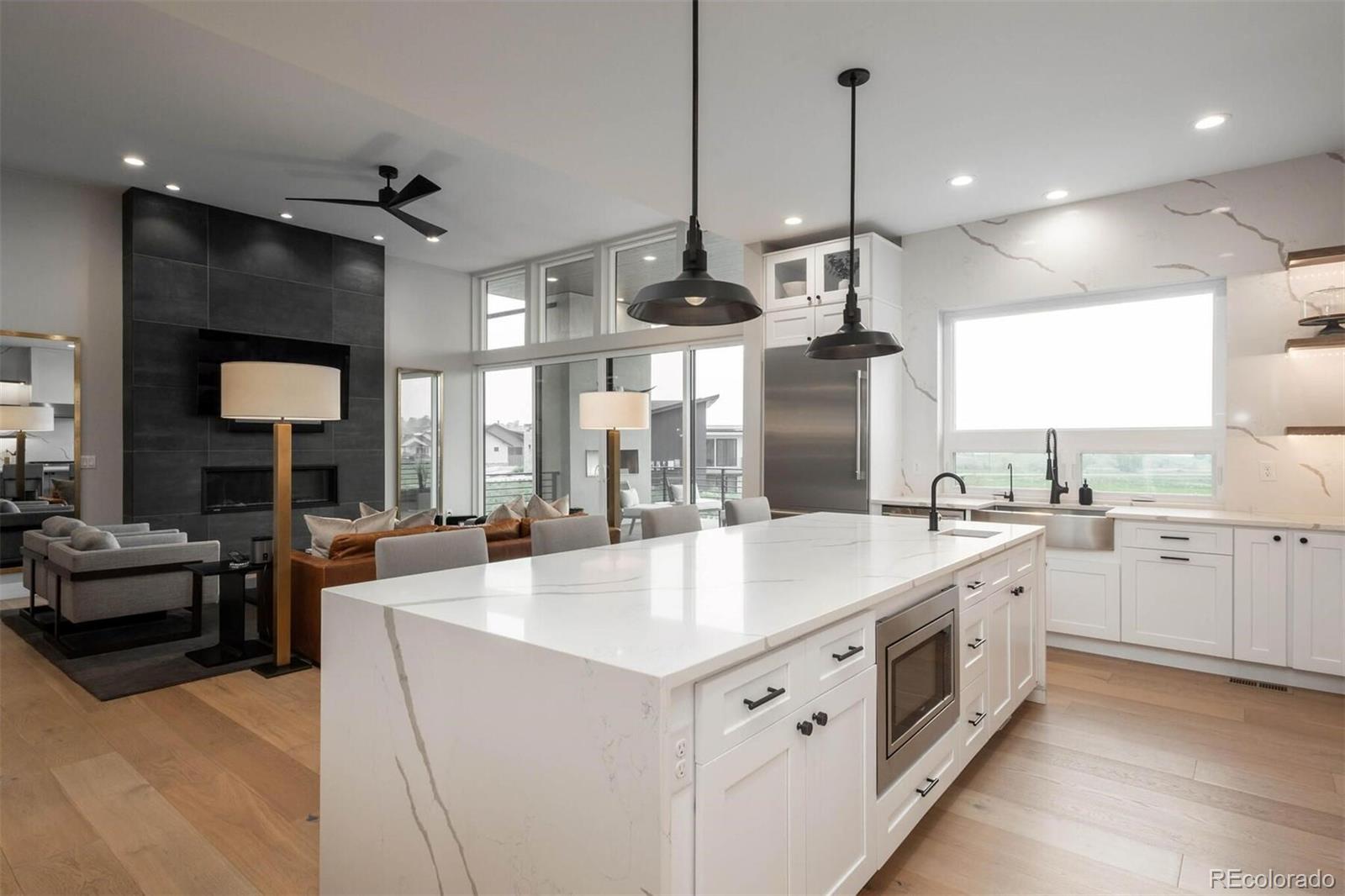 11229 Running Kit Place