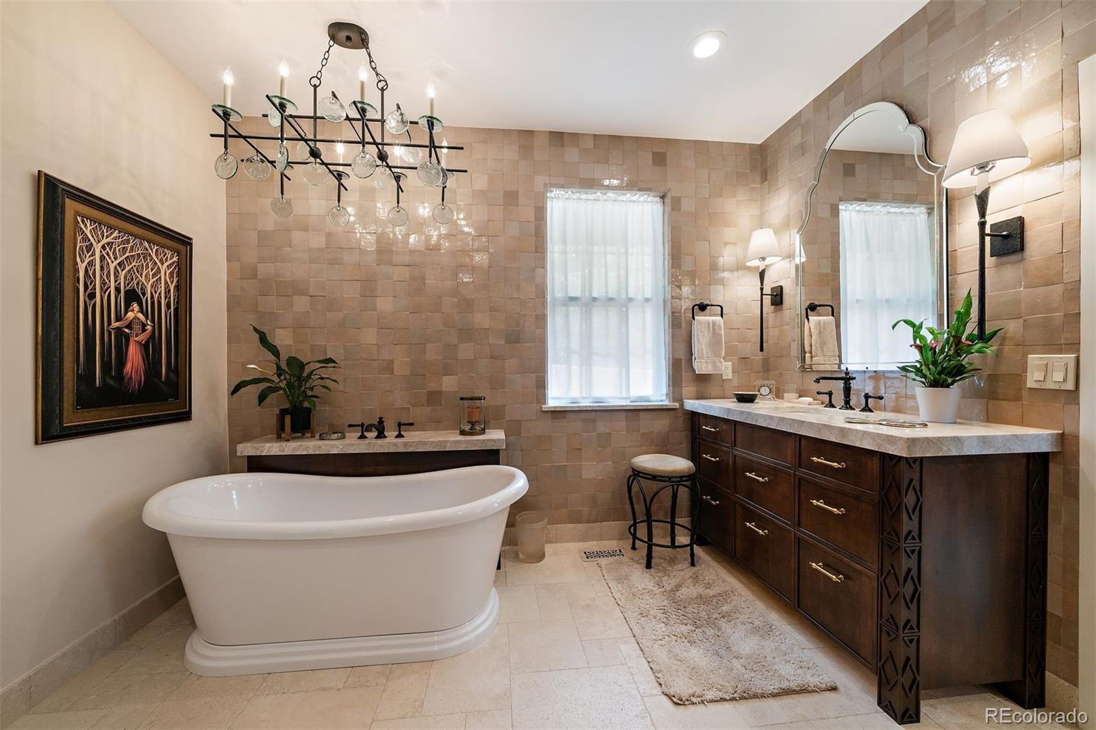 5370 Hawthorne Trail