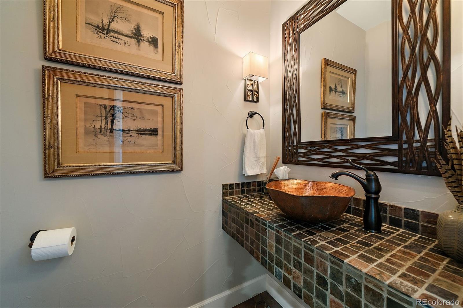 5370 Hawthorne Trail