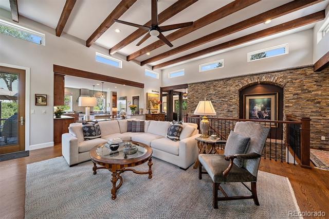 5370 Hawthorne Trail
