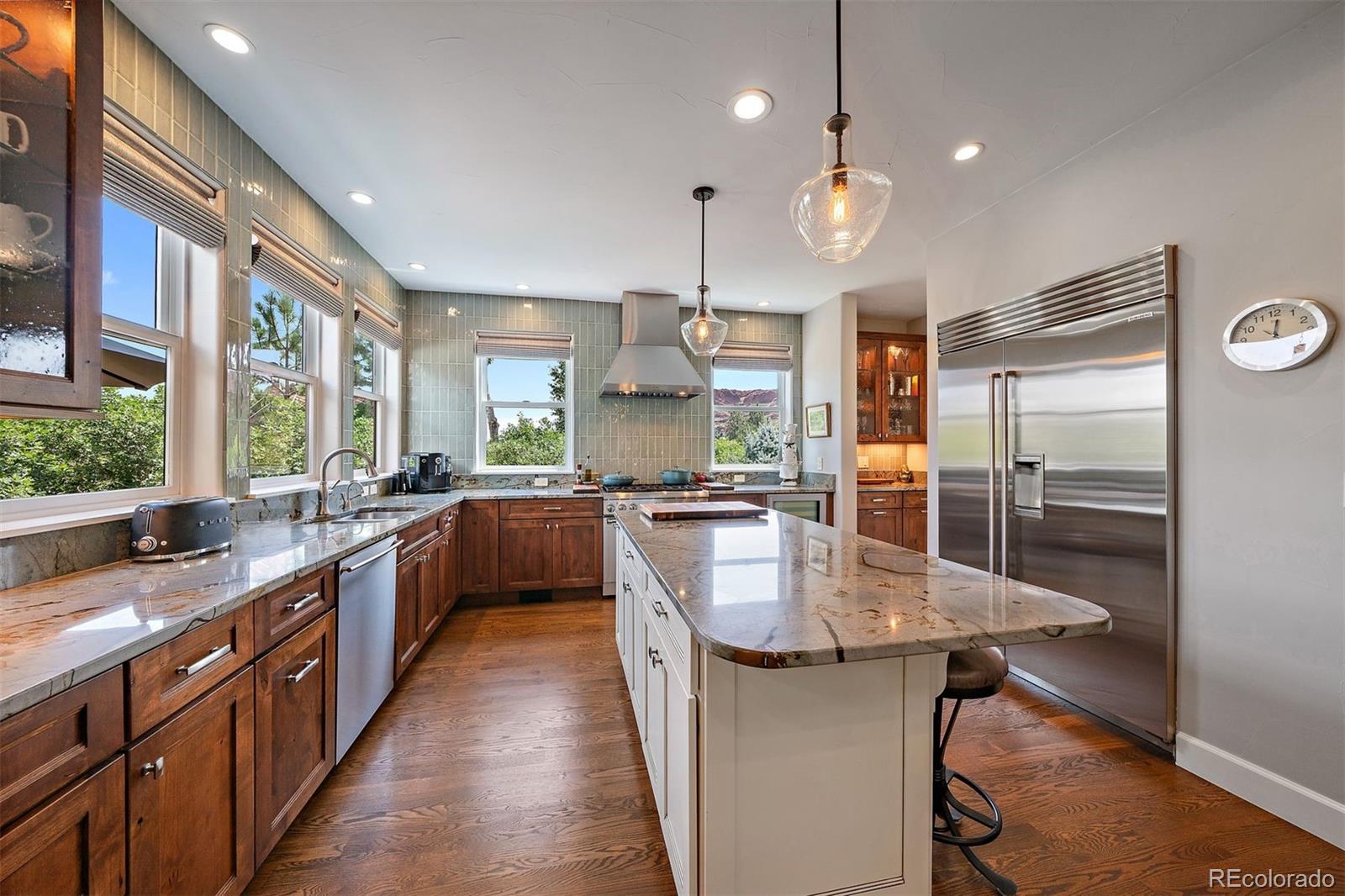 5370 Hawthorne Trail